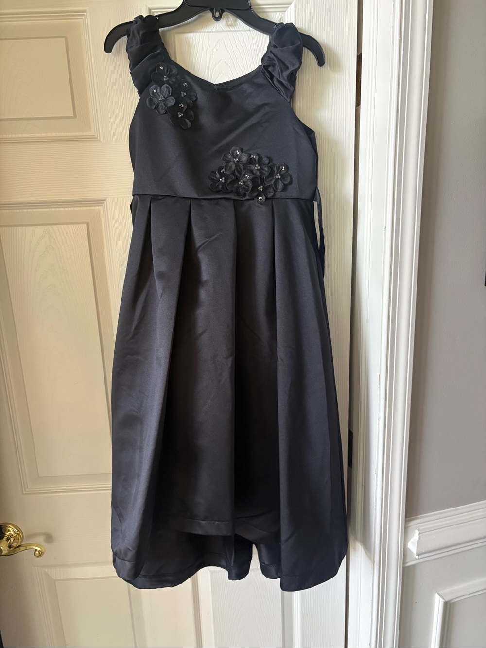 Isobella & Chloe Black Satin Midi Dress with Tie Waist